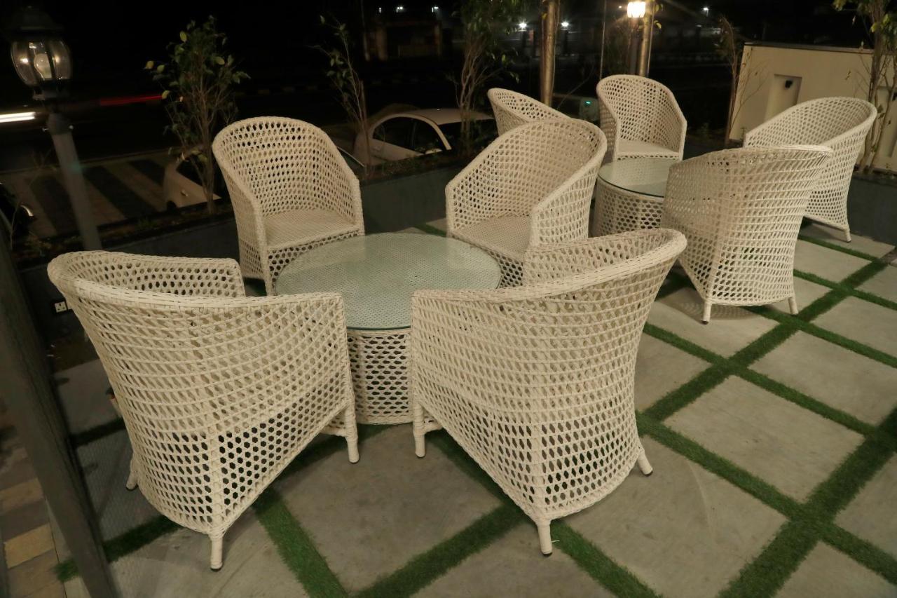 Dayal Hotel Una (Himachal Pradesh) Exteriör bild
