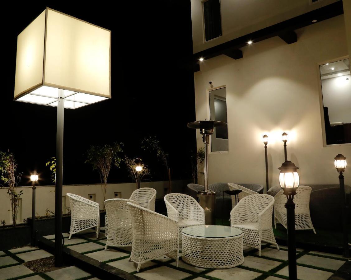 Dayal Hotel Una (Himachal Pradesh) Exteriör bild